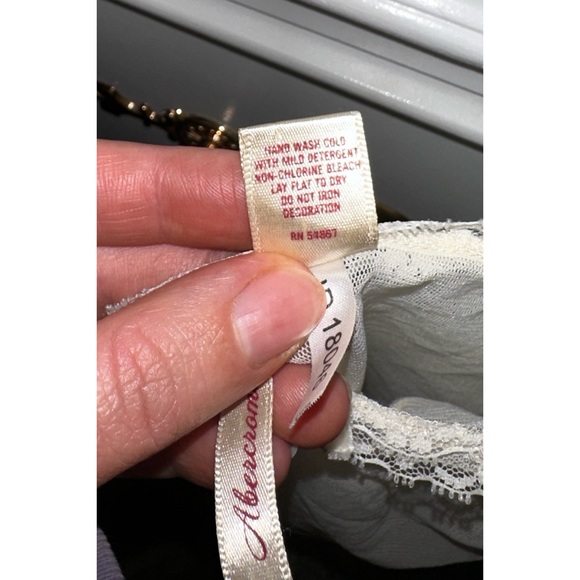 RARE Y2K True Vintage, Abercrombie & Fitch cream, sheer, lace camisole, Sz M - Picture 11 of 16